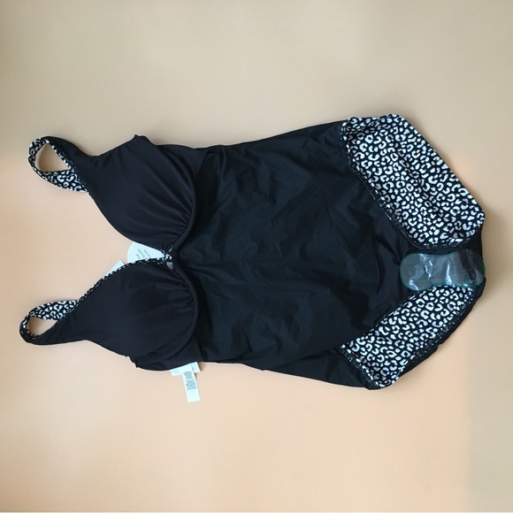 Coco Reef Villa Cheetah Solitaire V- Neck One Piece Swimsuit Size 14 / 38C - Picture 5 of 11